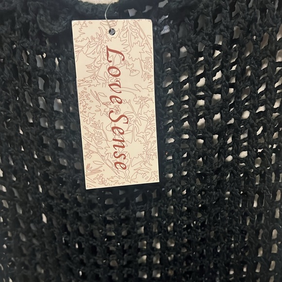 Beach Skirt Cover Up - fits medium - BNWT, brand new with tags - Picture 3 of 3